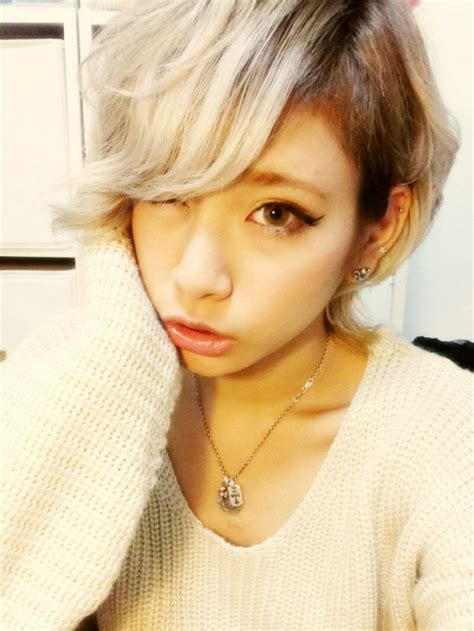 Blonde Short Hair Gyaru Gyaru Hair Short Hair Styles Short Blonde Hair
