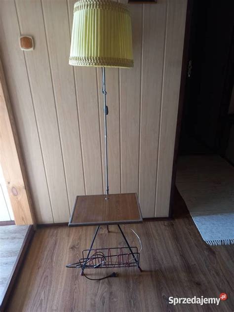 Lampa stojąca PRL z gazetnikiem Toruń Sprzedajemy pl