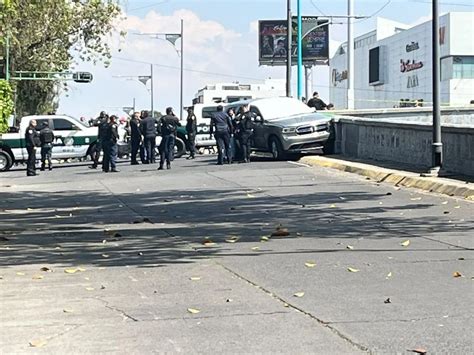 FOTOS Del Crimen En Viaducto Identifican A Mujer Baleada En Camioneta