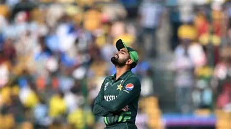 pakstan ko asrylya   rnz  shkst  babr aaathm ka flap sho akhr kb