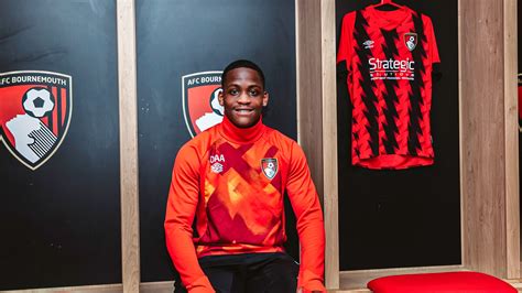 Daniel Adu Adjei Signs First Professional Contract