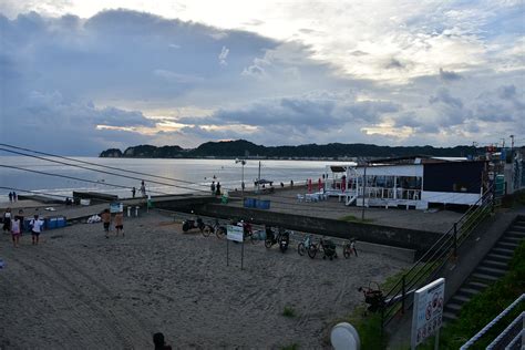 今年最後の鎌倉由比ヶ浜海水浴場 この夏最後の江の島花火！ 湘南オヤジのブログ