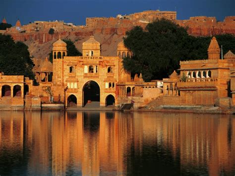 Historical places in india |See To World