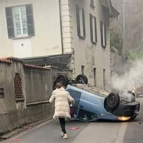 Si Ribalta Con Lauto In Via Torno Ferita Una Ragazza Di Anni