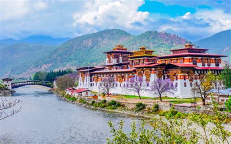 Nepal Bhutan Tour Package: Nepal and Bhutan Tour