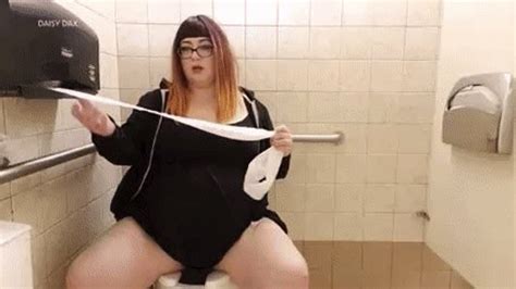 BBW Daisy S Public Toilet Compilation Daisy Dax Body Fetishes Clips Sale