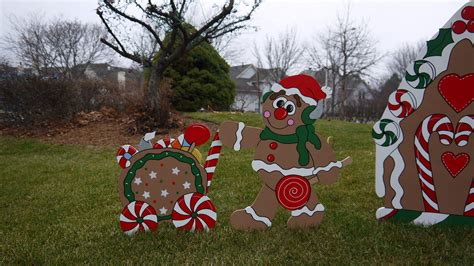 Gingerbread With Candy Cart Christmas Yard Lawn Art Ornament Decoration