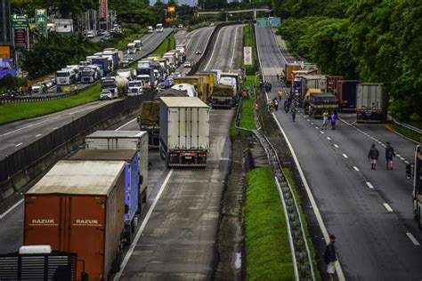 Interdições ou manifestações em rodovias caem de 335 para 289 diz PRF