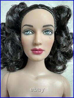 Tonner Tyler Wonderland Costume Ball Red Queen Shauna Nude Fashion Doll Bw Tonner Tyler