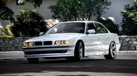 Bmw E38 Amazing Photo Gallery Some Information And Specifications