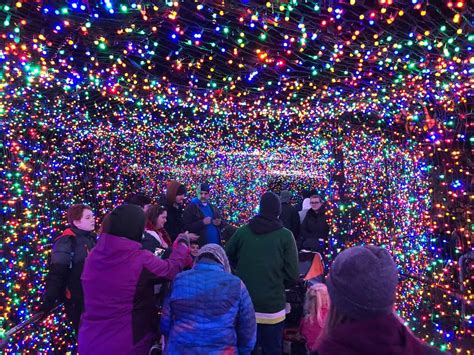 Portland ZooLights with kids at the Oregon Zoo: Holidays in Portland, OR