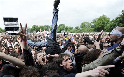 Hellfest Les vieilles barbes séduisent aussi les jeunes Le Télégramme