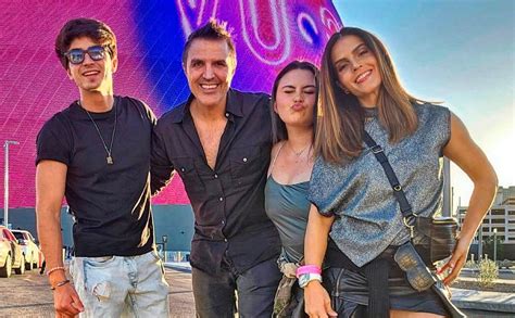 Claudia Álvarez y Billy Rovzar celebran sus cumpleaños en Las Vegas con