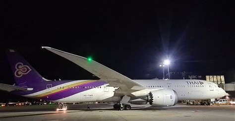 HS TWB 787 THAI AIRWAYS LHR Ian Fox Flickr