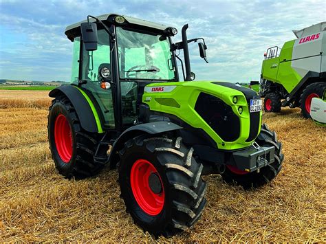 Claas Lanza Una Campa A De Tractores Compactos Agrotecnica