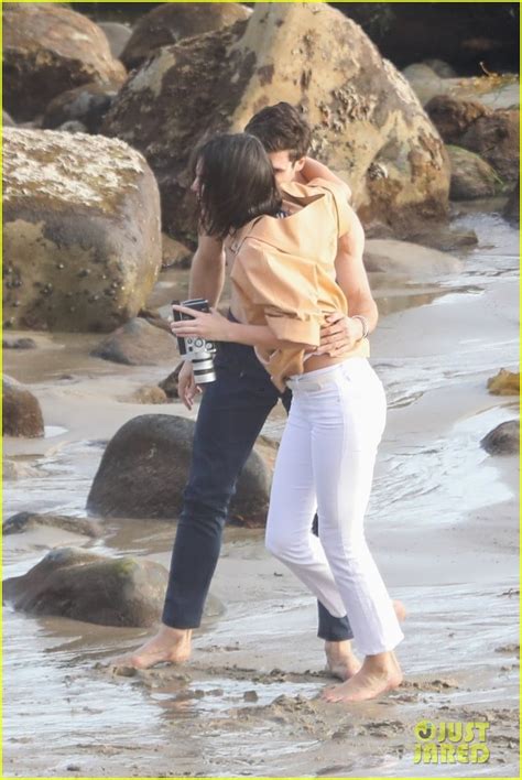 Kendall Jenner Joins Hot Shirtless Guy For Beach Photo Shoot Photo Kendall Jenner
