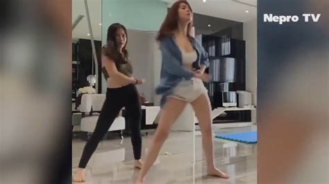 Sexy Girls Duet Dancing Youtube