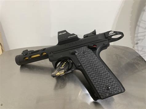 At age 51 I’m having an increasingly hard time picking up iron sights