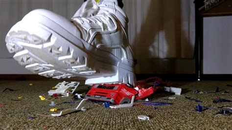 Toycar Crushing With Buffalo Sneaker Trailer Pornhub Gay