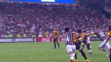 F Bio Fez Mais Defesas Contra The Strongest Do Que Em Toda Libertadores