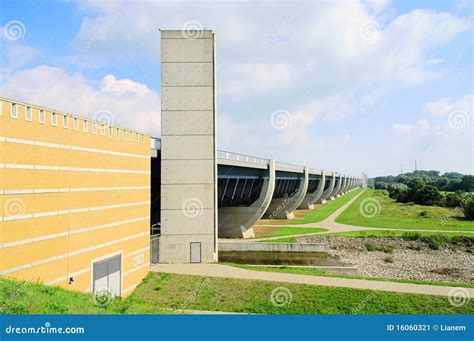 Magdeburg Water Bridge stock image. Image of crossing - 16060321