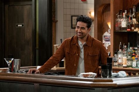 How I Met Your Father Francia Raisa Tom Ainsley And Suraj Sharma Get To Know The Cast