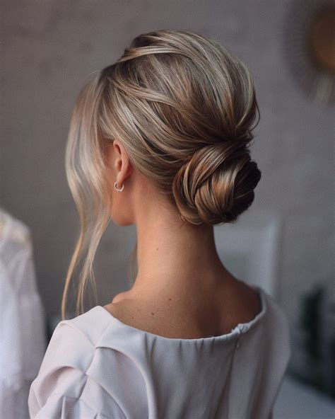 Wedding Updos Guide Best Looks Expert Tips Faqs Artofit