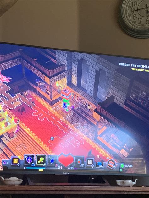 It looks like there’s a secret room here, anyone know how to open it