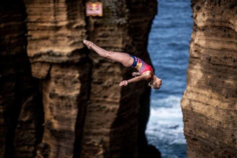 Gary Hunt e Rhiannan Iffland campeões em Portugal no Red Bull Cliff