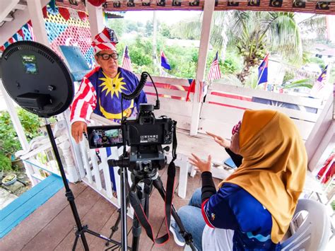 Hias Rumah Semarakkan Sambutan Bulan Kemerdekaan Malaysiaaktif