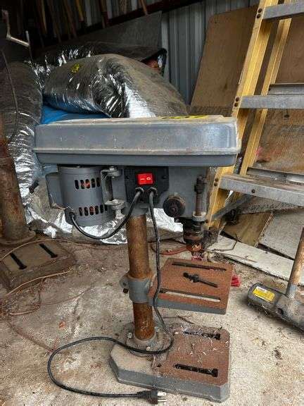 Table top drill press - Nutt Auction