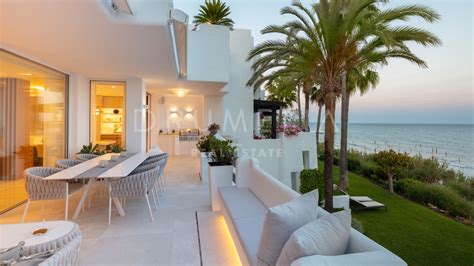 Fantastic Frontline Beach Modern Duplex Penthouse In Puente Romano