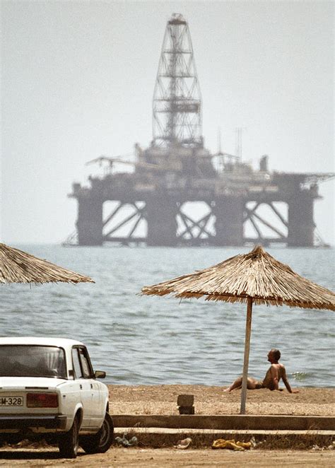 Caspian Sea Oil Rig Photograph by Ria Novosti