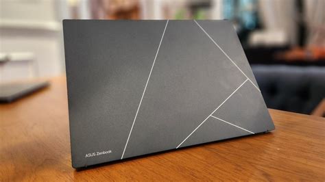 Asus Zenbook S 13 OLED First Look UX5304 Up Close With The Worlds