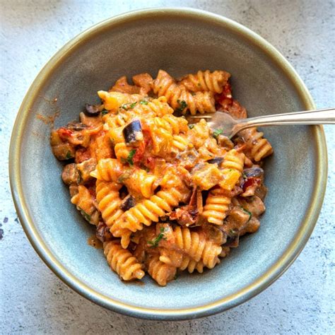 Pasta Mit Auberginen Tomaten Ricotta Madame Cuisine