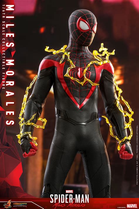 Marvels Spider Man Miles Morales In Arrivo La Figure Di Hot Toys Itakon It