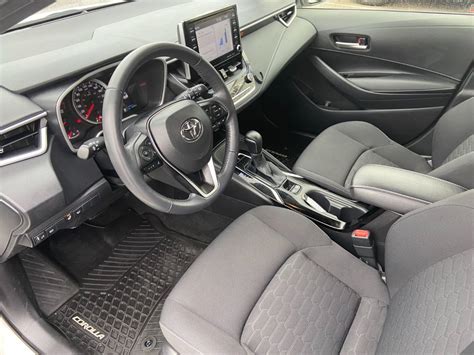 2020 Toyota Corolla Hatchback SE | #20-02031 | Humberview Group in ...