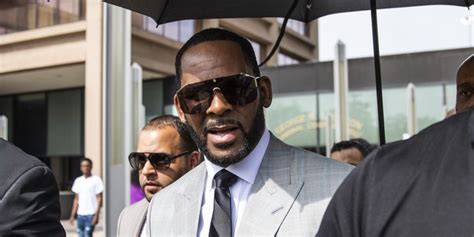 Prosecutors Outline R Kelly S Alleged Sex Crimes Ahead Of June Sentencing