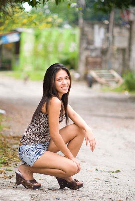 Full Body Portrait Of Filipina Beauty In Streetphotography Philippines Filipina Beauty