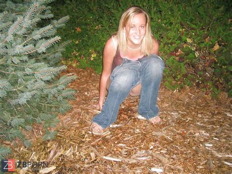 Caught Squatting ZB Porn