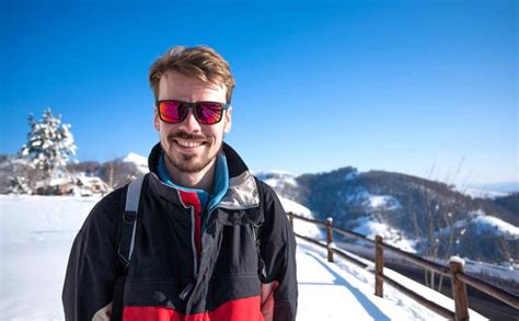 The Importance Of Wearing Sunglasses In Winter Vista Eye Specialists