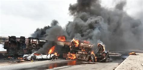 Five vehicles burnt as petrol tanker explodes in Ibadan - Daily Post ...