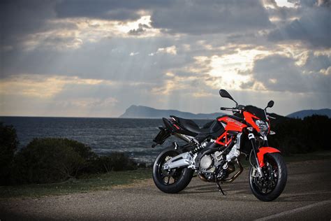 Aprilia Shiver Review