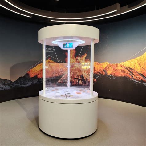 Cooperative Ball Movement: Interactive Teamwork Installation