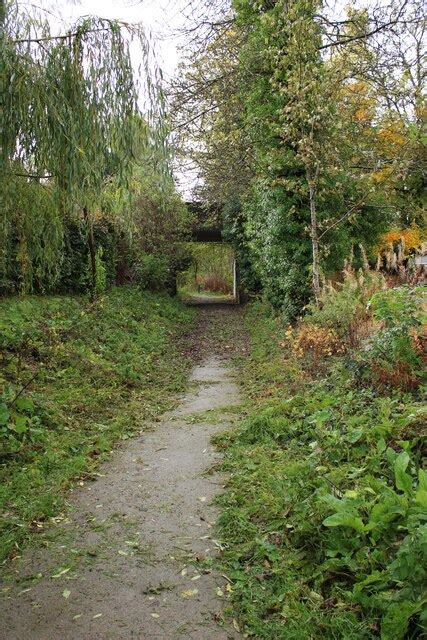 Old Railway Line Path © Richard Sutcliffe Geograph Britain And Ireland