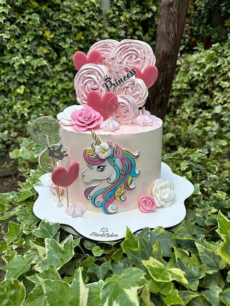 Unicorn cake - Decorated Cake by DaraCakes - CakesDecor