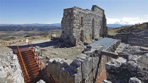 El Teatro Romano De Acinipo Sale De La Lista Roja De Hispania Nostra