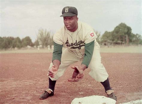 How Did Jackie Robinson Make History