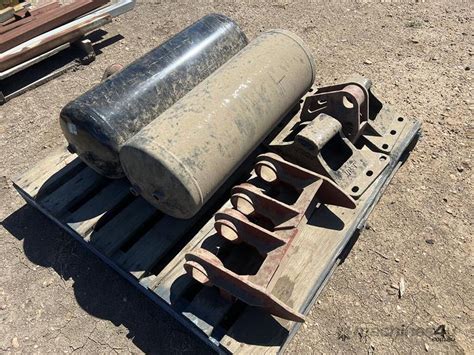 Used truck Truck Dolly Parts Air Tanks Earthmoving Parts in , - Listed ...