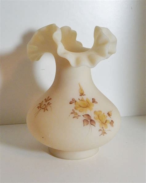 Vintage Vase Fenton Ruffled Vase Fenton Custard Glass Pastel Etsy